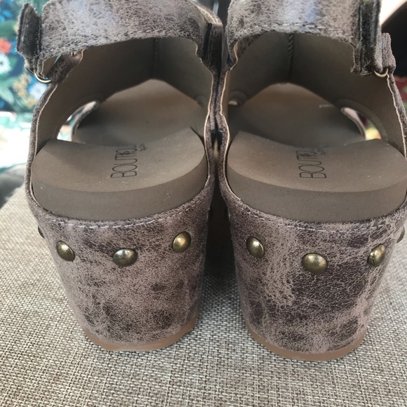 Boutique by Corkys “Carley” wedge sandals - Picture 3 of 8